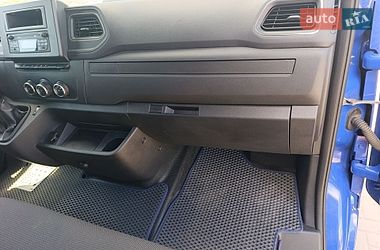 Вантажний фургон Renault Master 2019 в Краснограді
