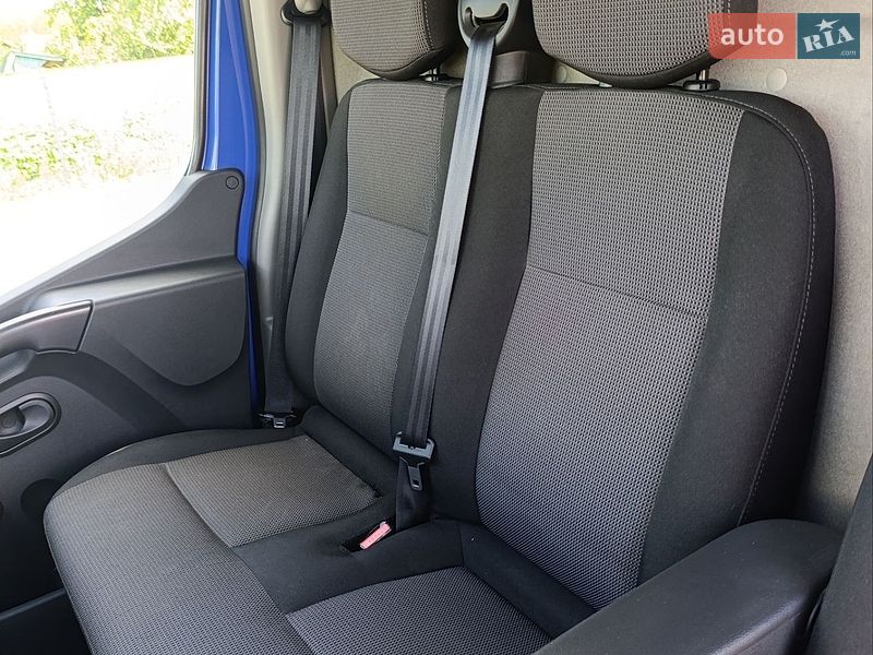 Вантажний фургон Renault Master 2019 в Краснограді