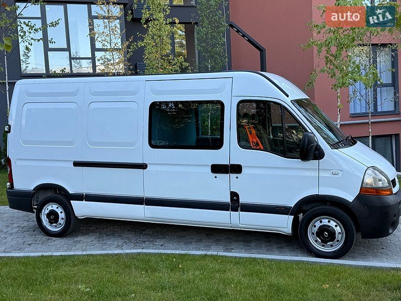 Вантажопасажирський фургон Renault Master 2005 в Хмельницькому