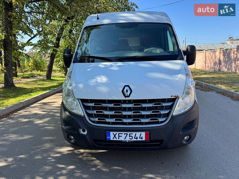 Вантажний фургон Renault Master 2012 в Харкові