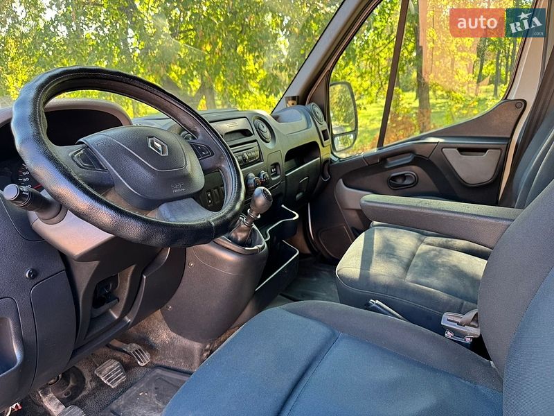 Вантажний фургон Renault Master 2012 в Харкові
