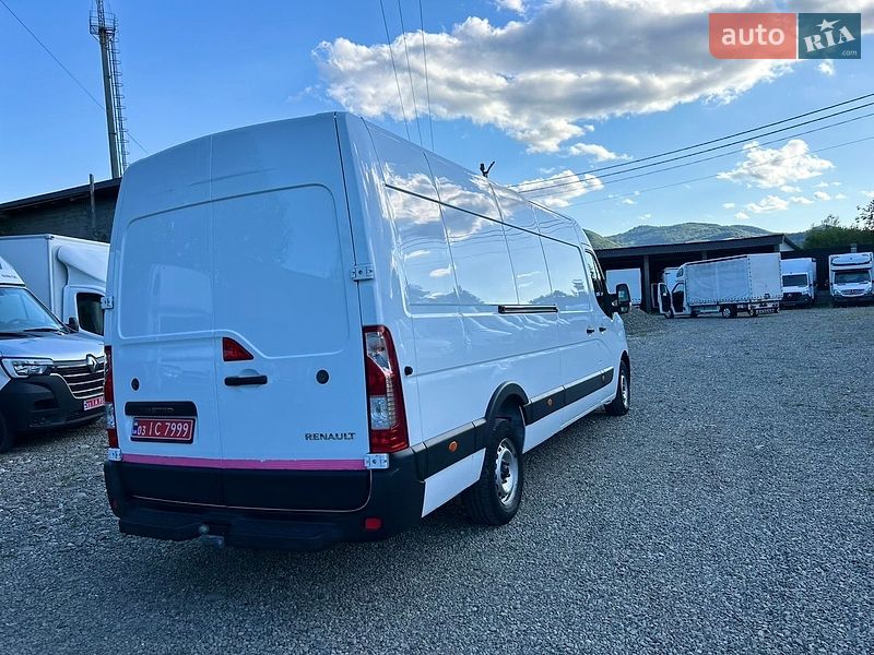 Вантажний фургон Renault Master 2022 в Хусті
