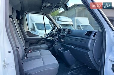 Вантажний фургон Renault Master 2022 в Хусті