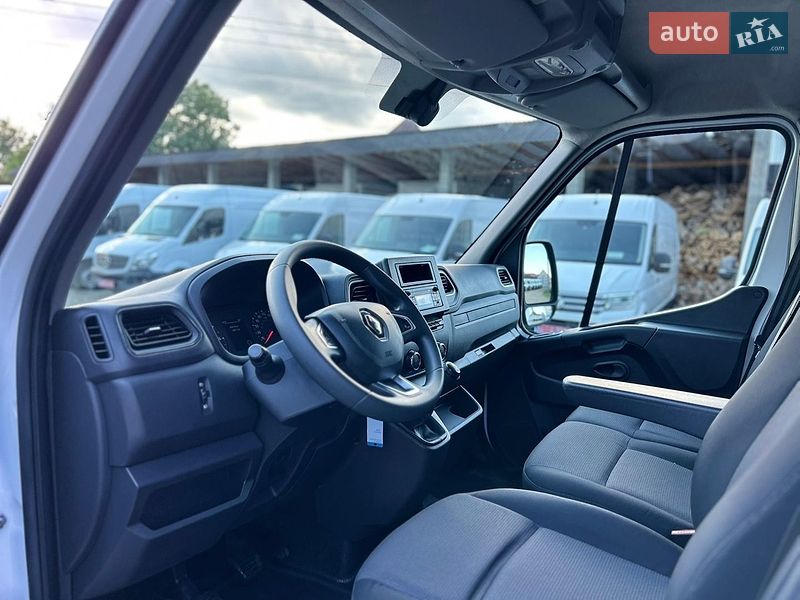 Вантажний фургон Renault Master 2022 в Хусті