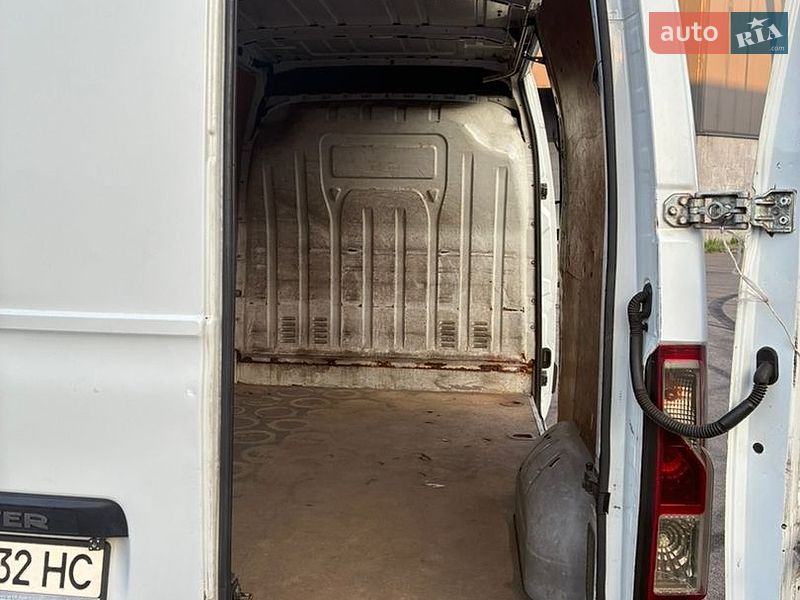 Грузовой фургон Renault Master 2014 в Киеве