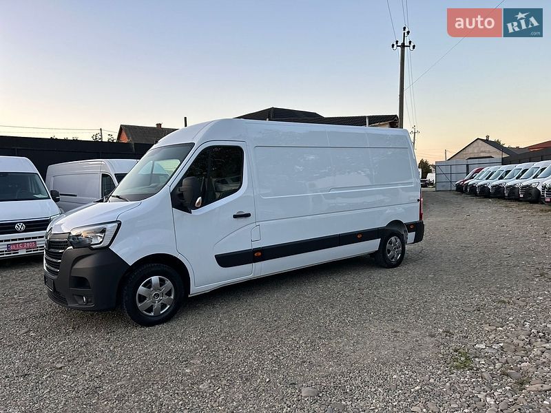 Грузовой фургон Renault Master 2022 в Хусте