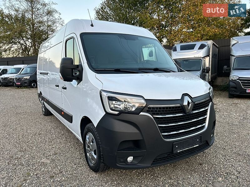 Грузовой фургон Renault Master 2022 в Хусте