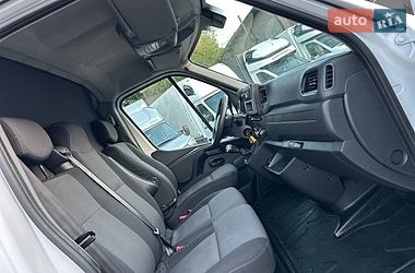 Грузовой фургон Renault Master 2022 в Хусте