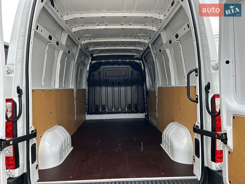 Вантажний фургон Renault Master 2024 в Хусті