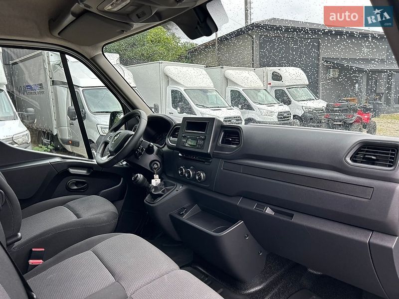 Вантажний фургон Renault Master 2024 в Хусті