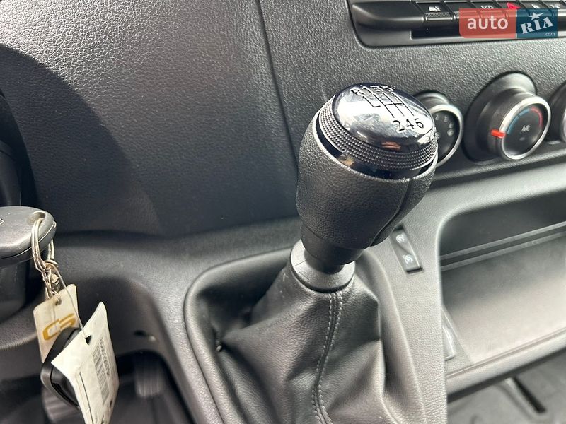 Вантажний фургон Renault Master 2024 в Хусті