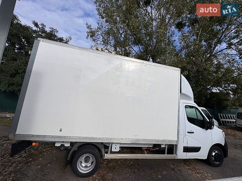 Вантажний фургон Renault Master 2020 в Києві