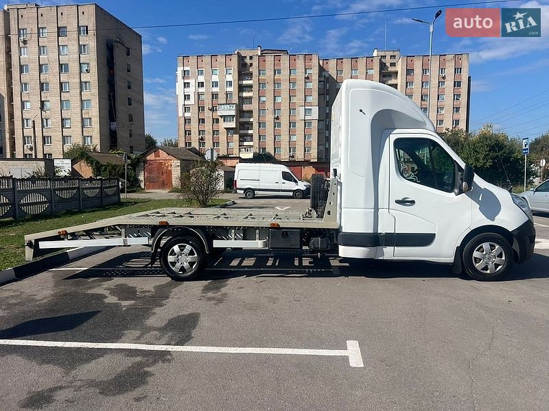 Евакуатор Renault Master 2014 в Вінниці