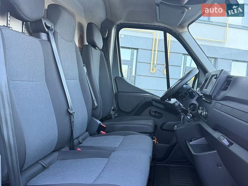 Вантажний фургон Renault Master 2023 в Ковелі