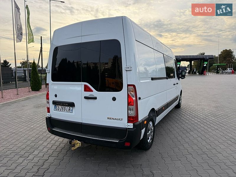 Грузопассажирский фургон Renault Master 2017 в Луцке