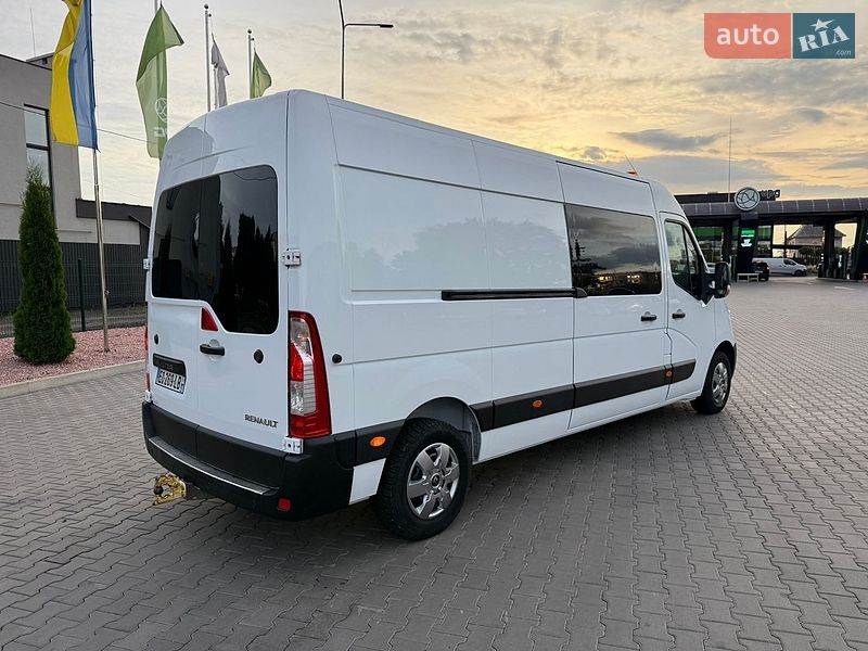 Грузопассажирский фургон Renault Master 2017 в Луцке
