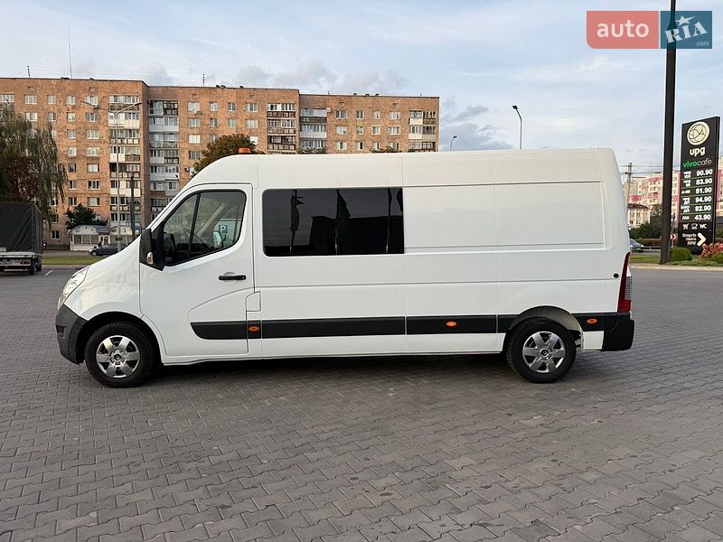 Грузопассажирский фургон Renault Master 2017 в Луцке