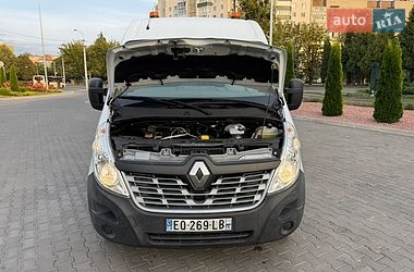 Грузопассажирский фургон Renault Master 2017 в Луцке