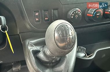 Грузопассажирский фургон Renault Master 2017 в Луцке