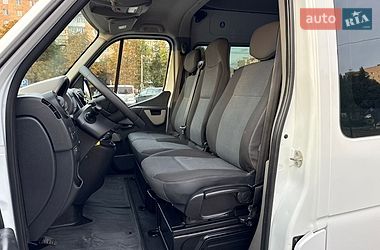 Грузопассажирский фургон Renault Master 2017 в Луцке