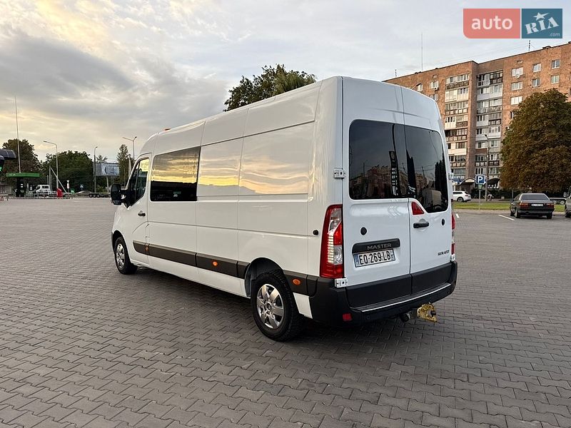 Грузопассажирский фургон Renault Master 2017 в Луцке