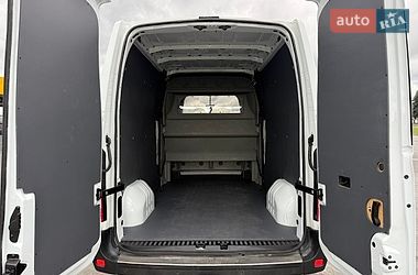 Грузопассажирский фургон Renault Master 2017 в Луцке