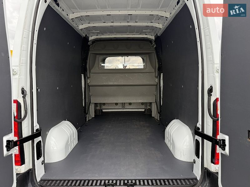 Грузопассажирский фургон Renault Master 2017 в Луцке