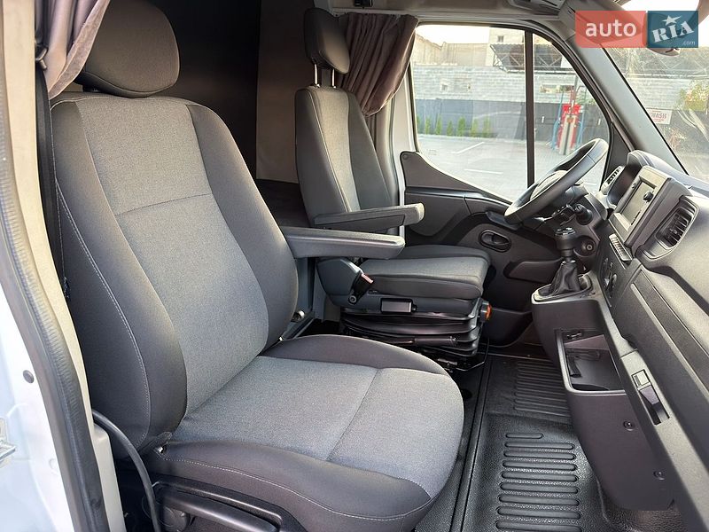 Тентований Renault Master 2023 в Дубні