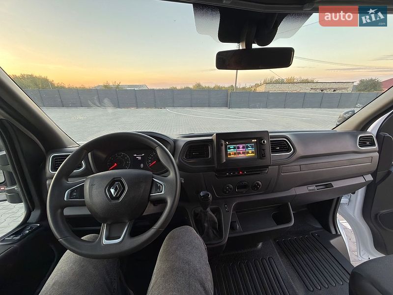 Тентований Renault Master 2023 в Дубні