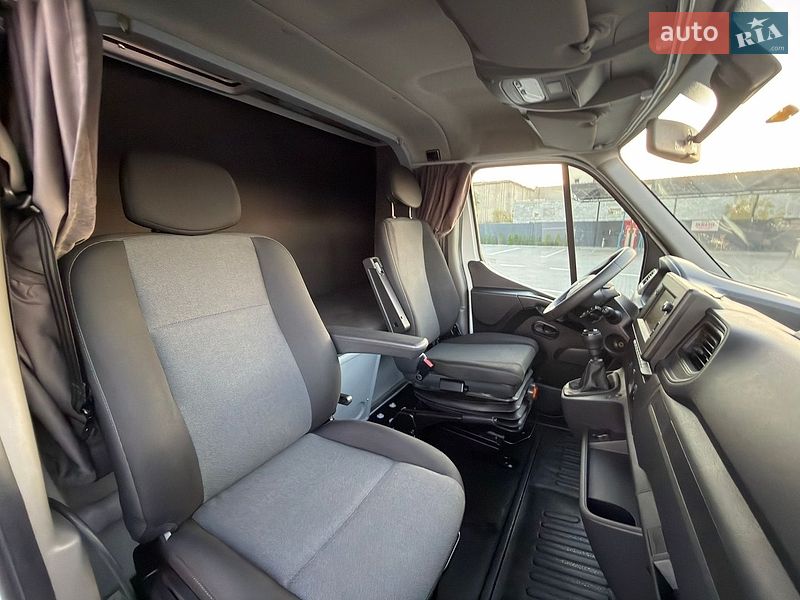 Тентований Renault Master 2023 в Дубні