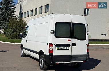Вантажний фургон Renault Master 2006 в Рівному
