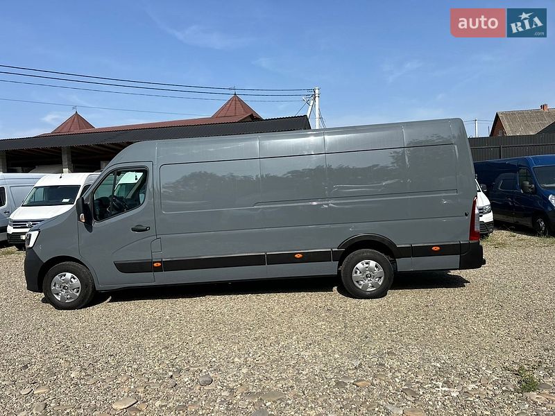 Вантажний фургон Renault Master 2022 в Хусті