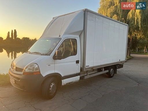Вантажний фургон Renault Master 2008 в Рівному