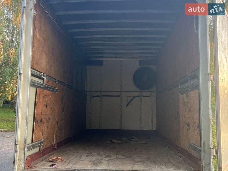 Вантажний фургон Renault Master 2008 в Рівному