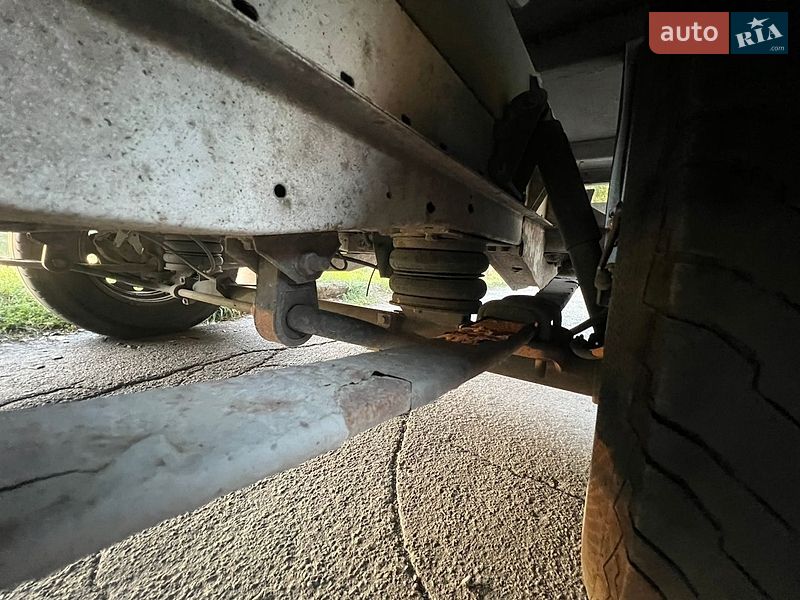 Вантажний фургон Renault Master 2008 в Рівному