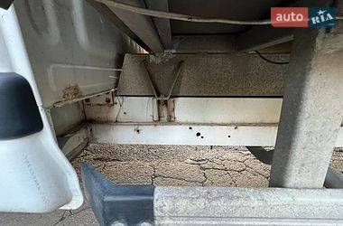 Вантажний фургон Renault Master 2008 в Рівному