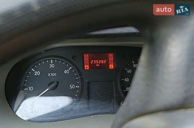 Грузопассажирский фургон Renault Master 2008 в Умани