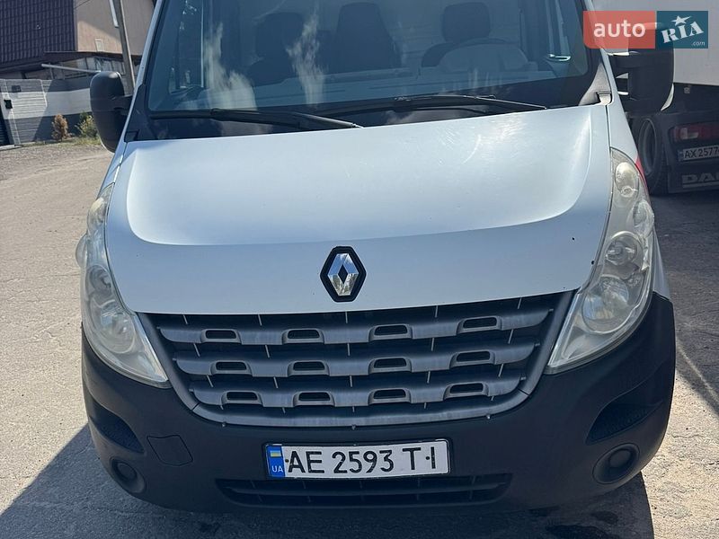 Грузовой фургон Renault Master 2012 в Днепре