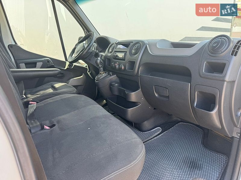Грузовой фургон Renault Master 2012 в Днепре