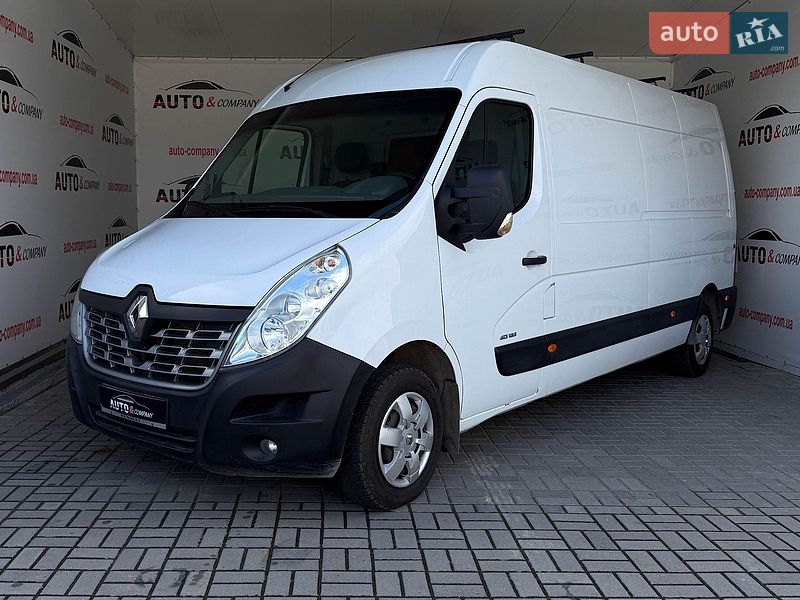 Вантажний фургон Renault Master 2015 в Львові