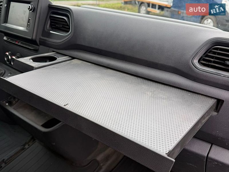 Вантажний фургон Renault Master 2022 в Луцьку