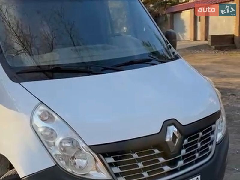 Вантажний фургон Renault Master 2017 в Полтаві