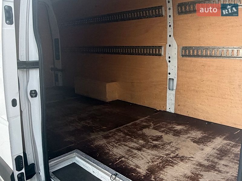 Грузовой фургон Renault Master 2019 в Млинове фото 19 Грузовой фургон Renault Master 2019 в Млинове
