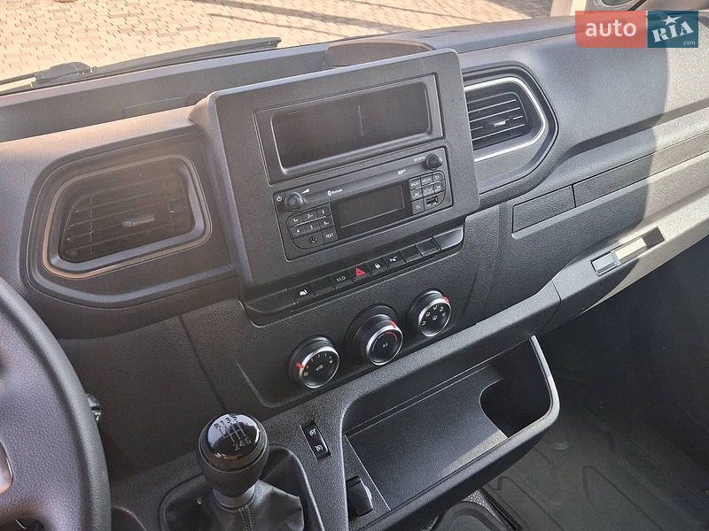 Микроавтобус грузовой (до 3,5т) Renault Master 2022 в Калуше