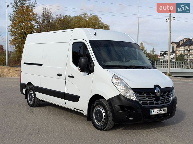Вантажний фургон Renault Master 2017 в Львові