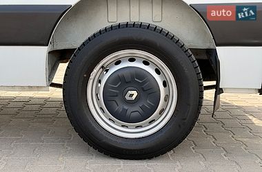 Вантажний фургон Renault Master 2017 в Львові