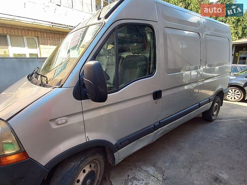 Вантажний фургон Renault Master 2006 в Тернополі
