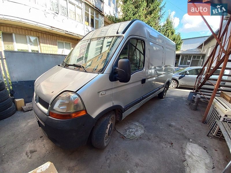 Вантажний фургон Renault Master 2006 в Тернополі