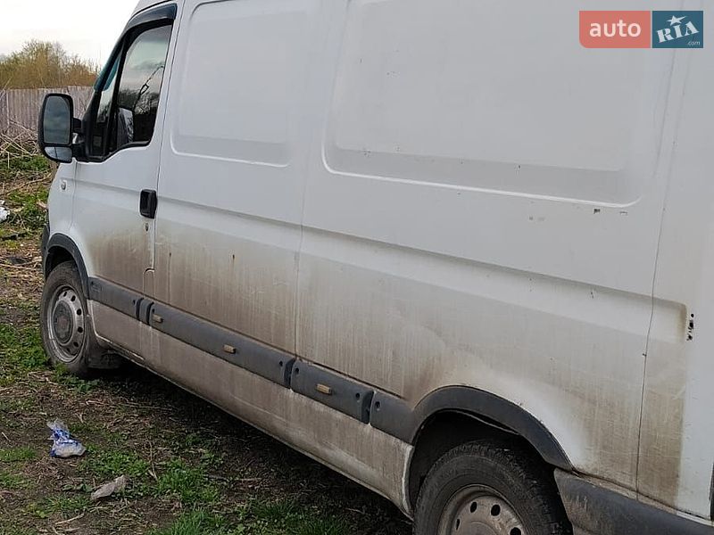 Грузовой фургон Renault Master 2006 в Недригайлове