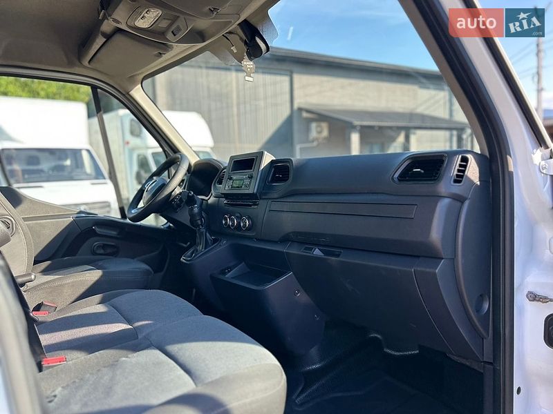 Тентований Renault Master 2023 в Хусті